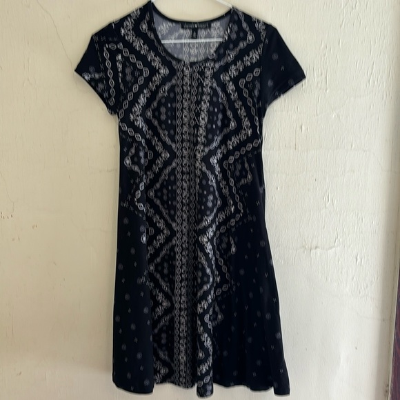 Derek Heart Dresses & Skirts - Derek Heart black and white short sleeved dress size S